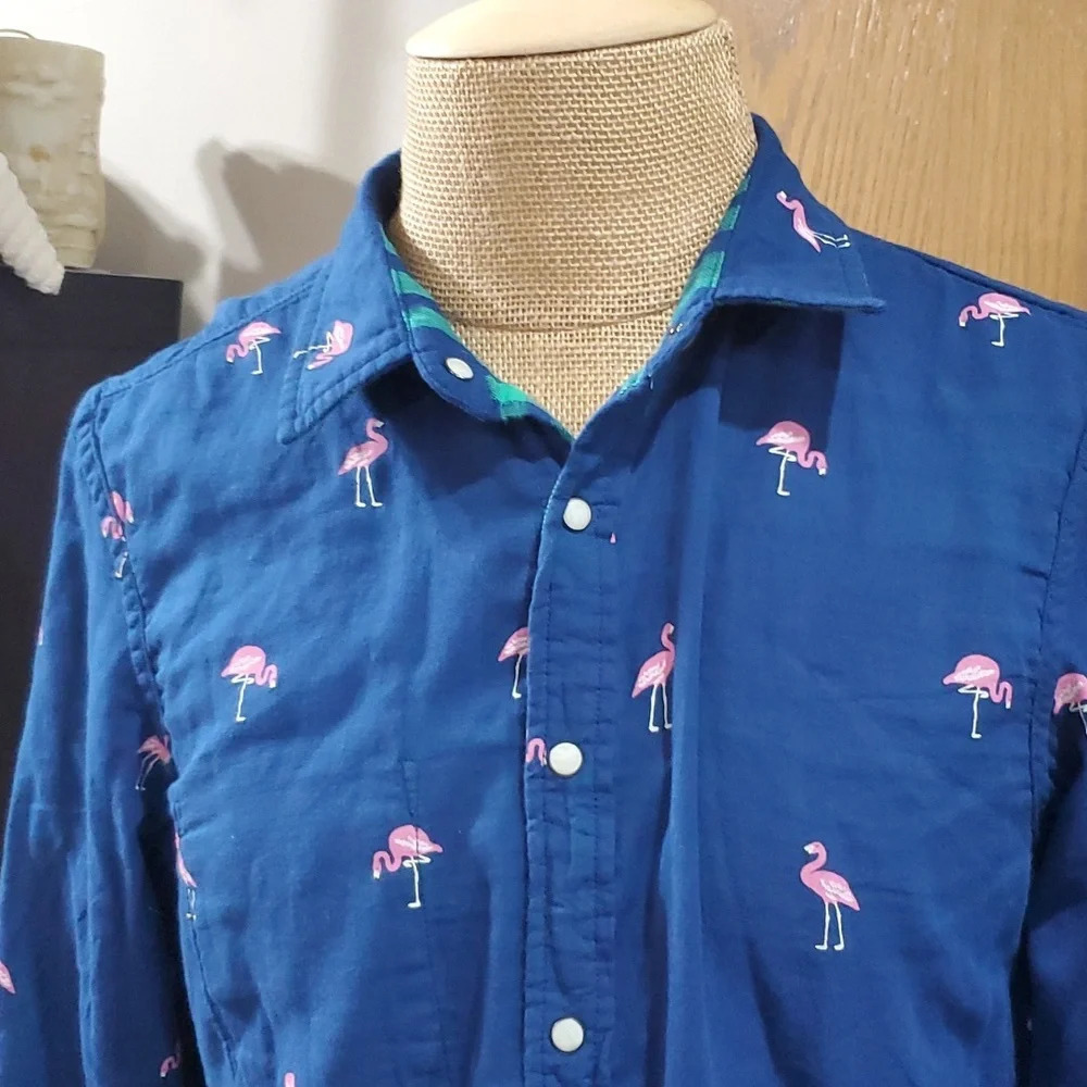 Chubbies NWT The twofer reversible shirt plaid and flamingo patterns